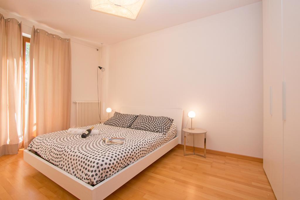 Benacus E4 Apartment By Wonderful Italy Sirmione Kültér fotó